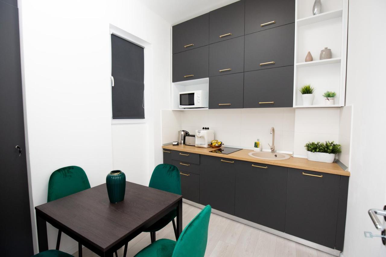 Metropole Apartments Old Center Букурещ Екстериор снимка
